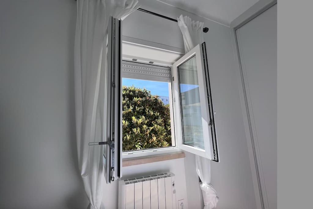 Close To Everything Bright Modern Apartment *